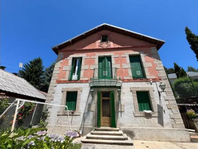 Villa en venta en Cercedilla