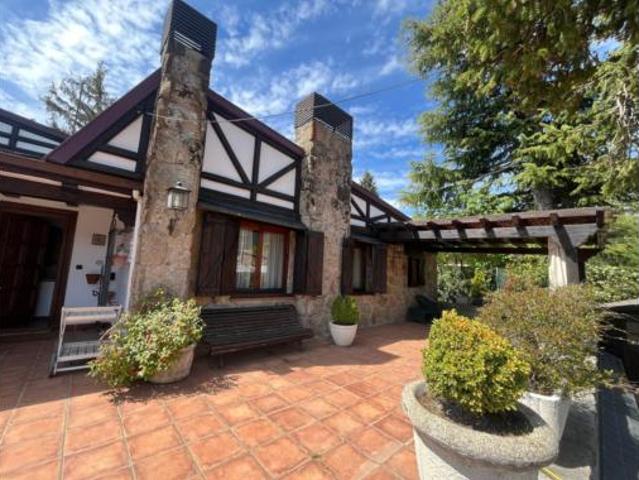 Chalet en venta en Cercedilla, Madrid