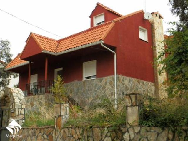 Chalet en venta en Montecalderón, El Casar
