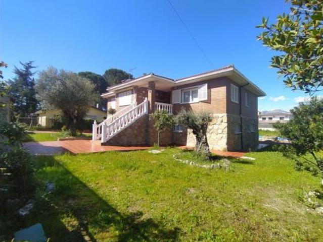 Villa en venta en Guadarrama, Las Cabezuelas