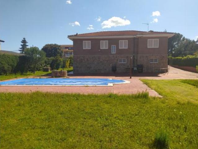 Chalet en venta en Guadarrama, Madrid