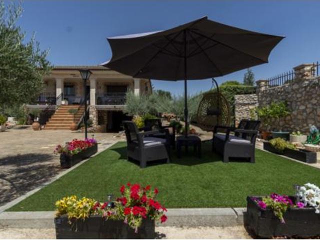 Chalet en venta en Hontoba, Castilla-La Mancha