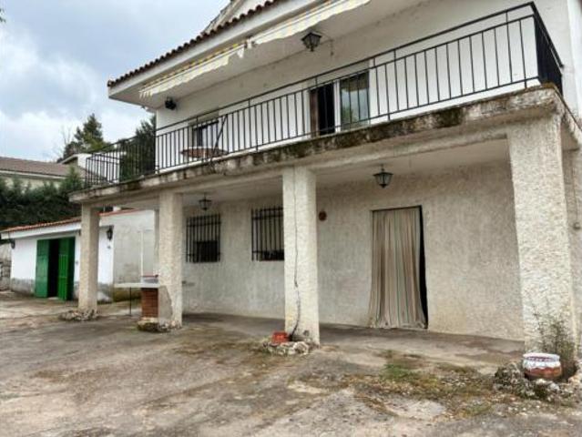 Chalet en venta en Illana, Castilla-La Mancha