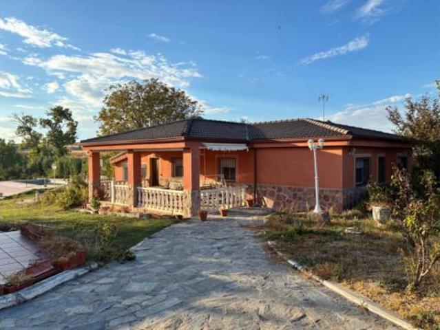 Chalet en venta en Illana, Castilla-La Mancha