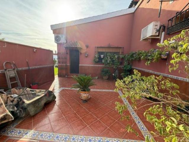 Chalet en venta en La Rinconada, Andalucía