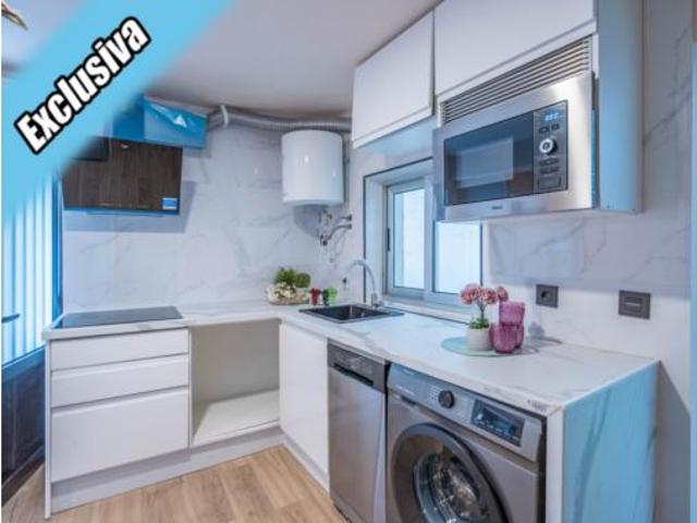 Chalet en venta en Laredo