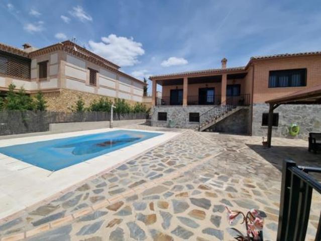 Chalet en venta en Layos, Castilla-La Mancha
