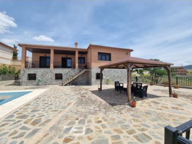 Chalet en venta en Layos, Castilla-La Mancha