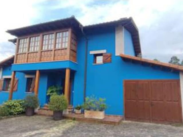 Chalet en venta en Villaḥormes, Llanes