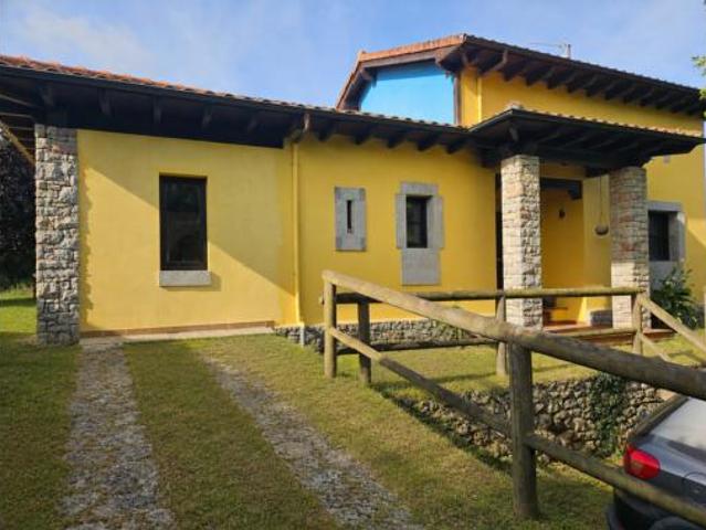 Chalet en venta en Llanes, Asturias