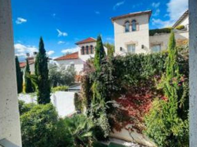 Villa en venta en Madrid, Nueva España
