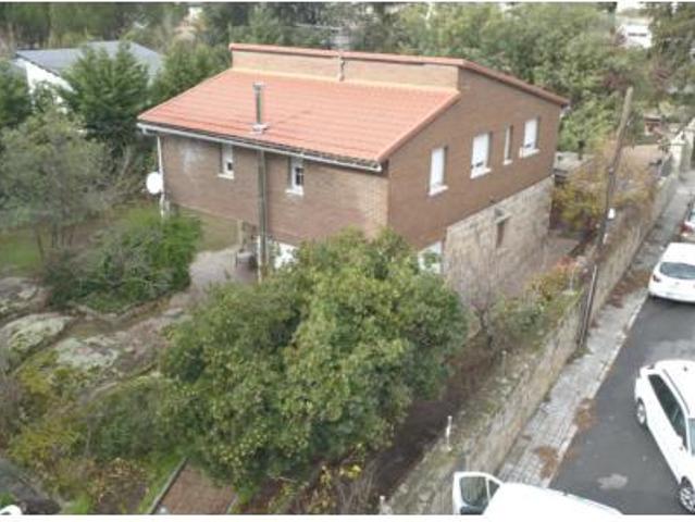Chalet en venta en Manzanares El Real, Madrid
