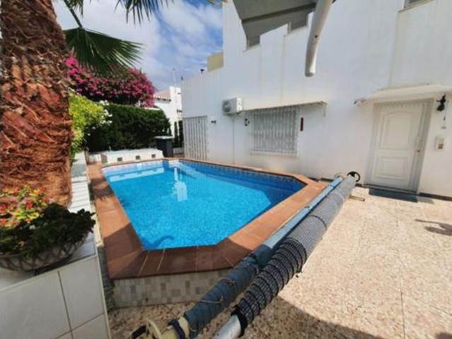 Chalet en venta en Ventanicas-El Cantal, Mojácar