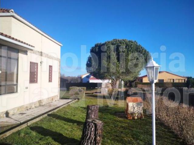 Villa en venta en Morille, Urbanización Lomas Blancas