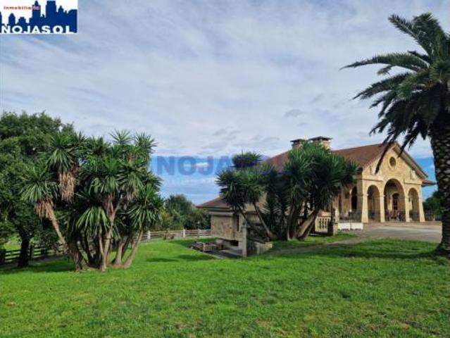 Chalet en venta en Barrio El Arco, Noja