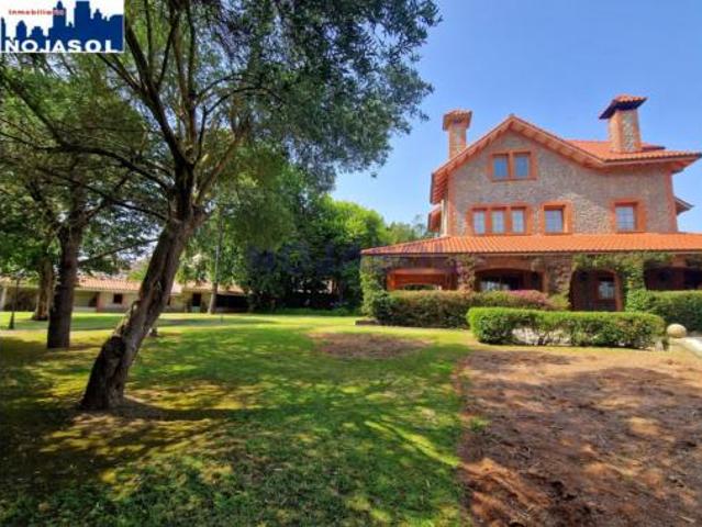 Chalet en venta en Barrio El Arco, Noja