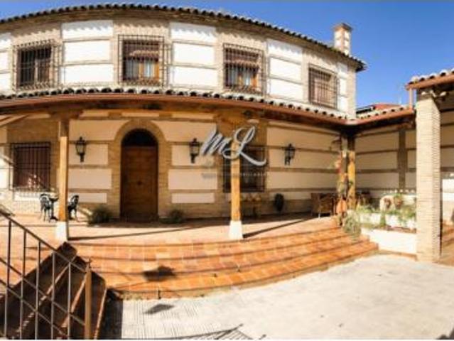 Chalet en venta en Olías Del Rey, Castilla-La Mancha