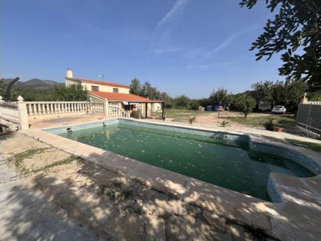 Chalet en venta en el Camp de Túria, Valencia