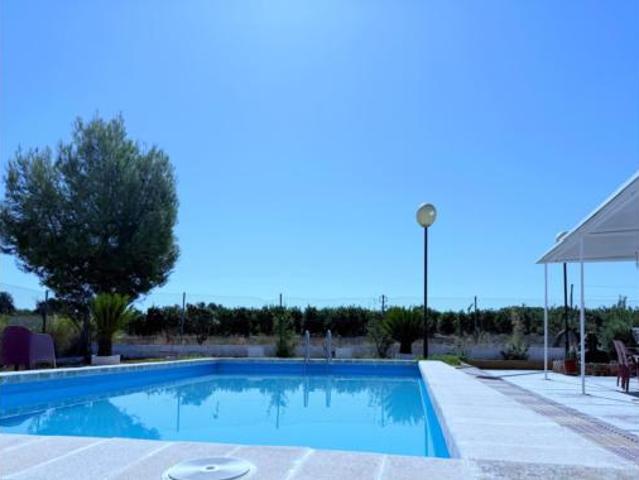 Chalet en venta en Pedralba, La Serranía
