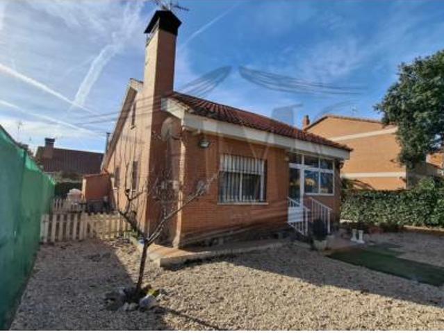 Chalet en venta en Las Suertes, Pioz