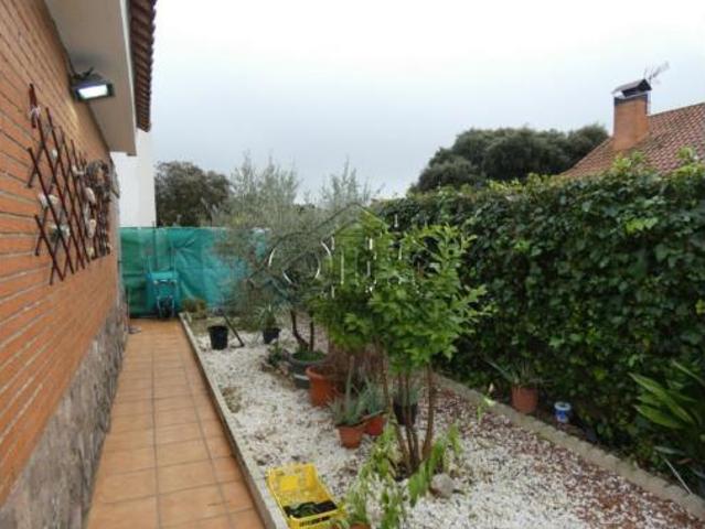Chalet en venta en Las Suertes, Pioz
