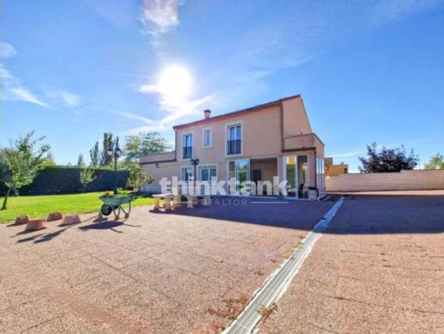 Chalet en venta en Renedo De Esgueva, Castilla y León