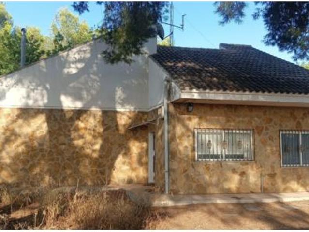 Chalet en venta en Urbanització Els Pous, el Camp de Túria