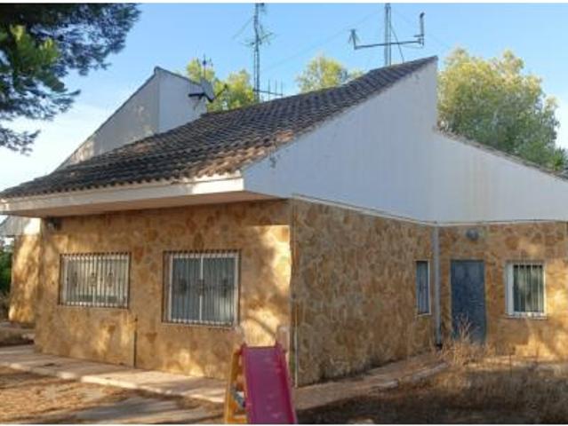 Chalet en venta en Urbanització Els Pous, el Camp de Túria