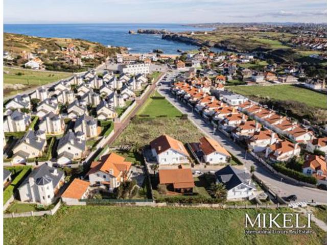 Chalet en venta en Soto de la Marina, Santa Cruz De Bezana