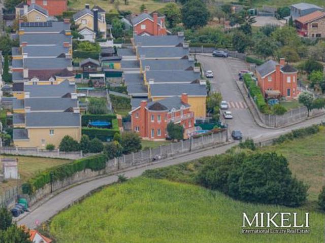 Chalet en venta en Peñacastillo, Santander