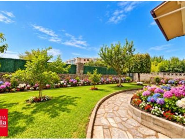 Chalet en venta en Berria, Santoña