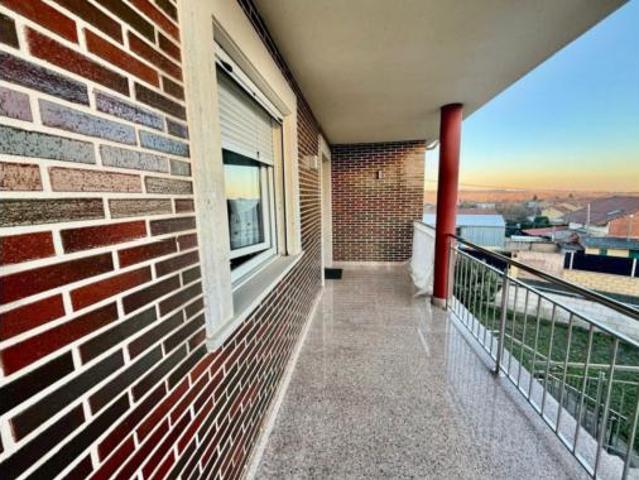 Chalet en venta en Azadinos, Sariegos