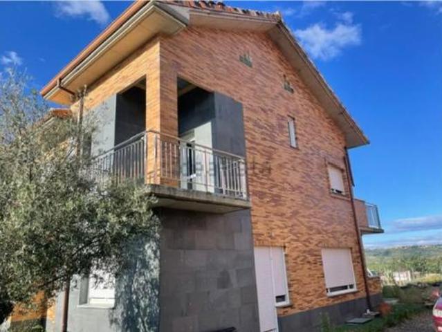 Chalet en venta en Pobladura del Bernesga, Sariegos