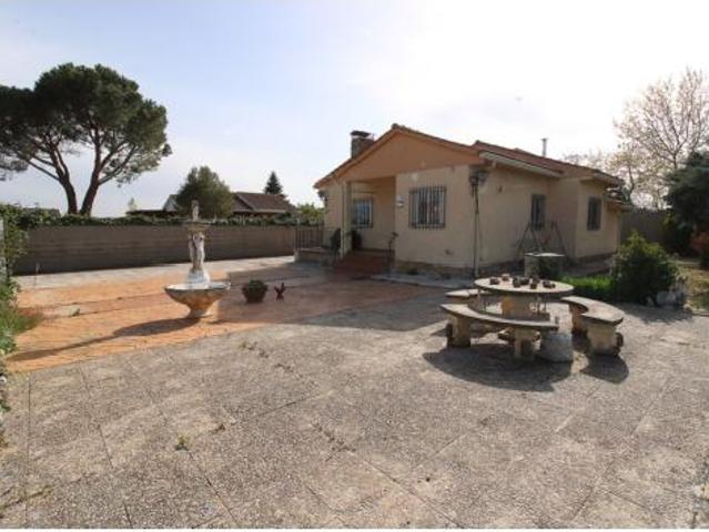 Chalet en venta en Torremocha De Jarama, Madrid