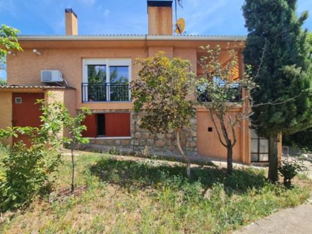 Villa en venta en Uceda, Caraquiz