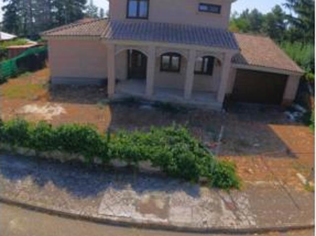 Chalet en venta en Villadangos Del Páramo, Castilla y León