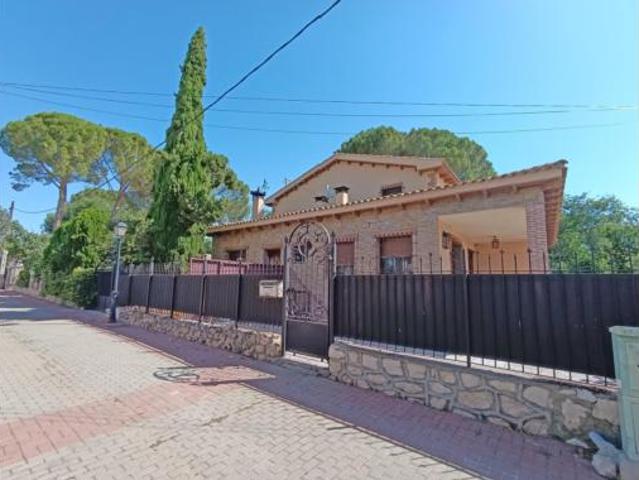 Chalet en venta en Villamanrique De Tajo, Madrid
