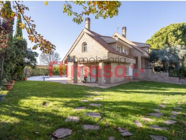 Chalet en venta en Villaviciosa De Odón, Madrid