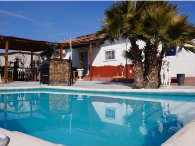 Villa en venta en Yuncos, Pozuelo