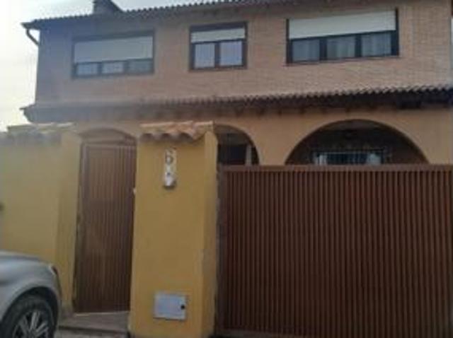 Chalet en venta en Yunquera De Henares, Castilla-La Mancha