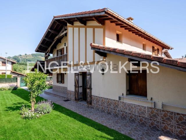 Casa en venta en Urnieta, Guipúzcoa