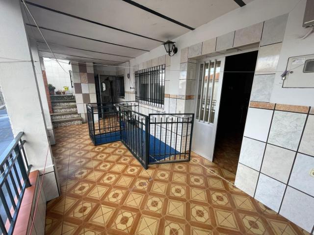 Casa en venta en Valdefuentes, Extremadura