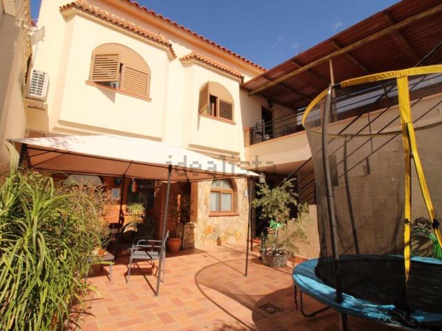 Casa en venta en Valdelacalzada