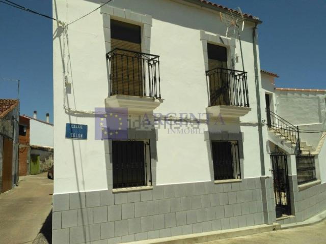 Casa en venta en Valdemorales, Extremadura