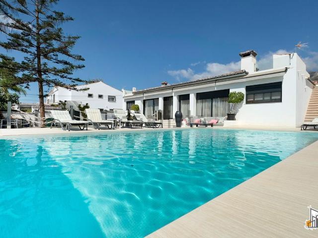 Casa en venta en La Carolina, Costa del Sol Occidental
