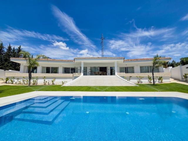Casa en venta en La Carolina, Costa del Sol Occidental