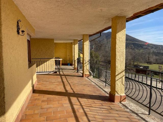 Casa en venta en Valdepiélago, León