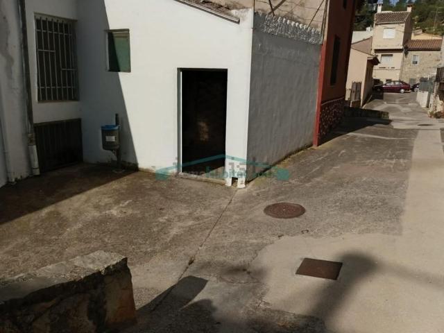 Casa en venta en l'Alt Palància, Valencia