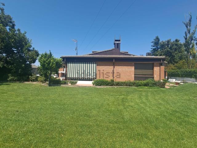 Casa en venta en La Overuela, Valladolid