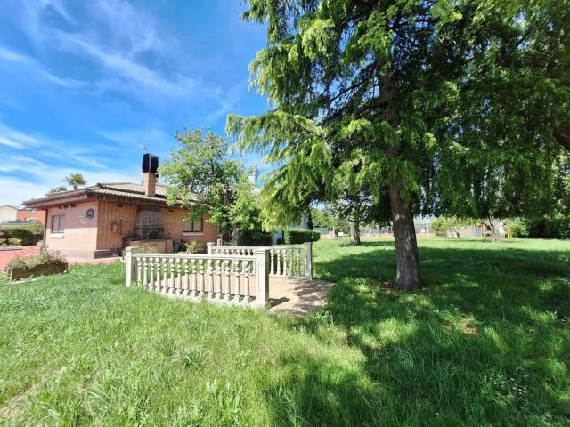 Casa en venta en Valladolid, La Overuela